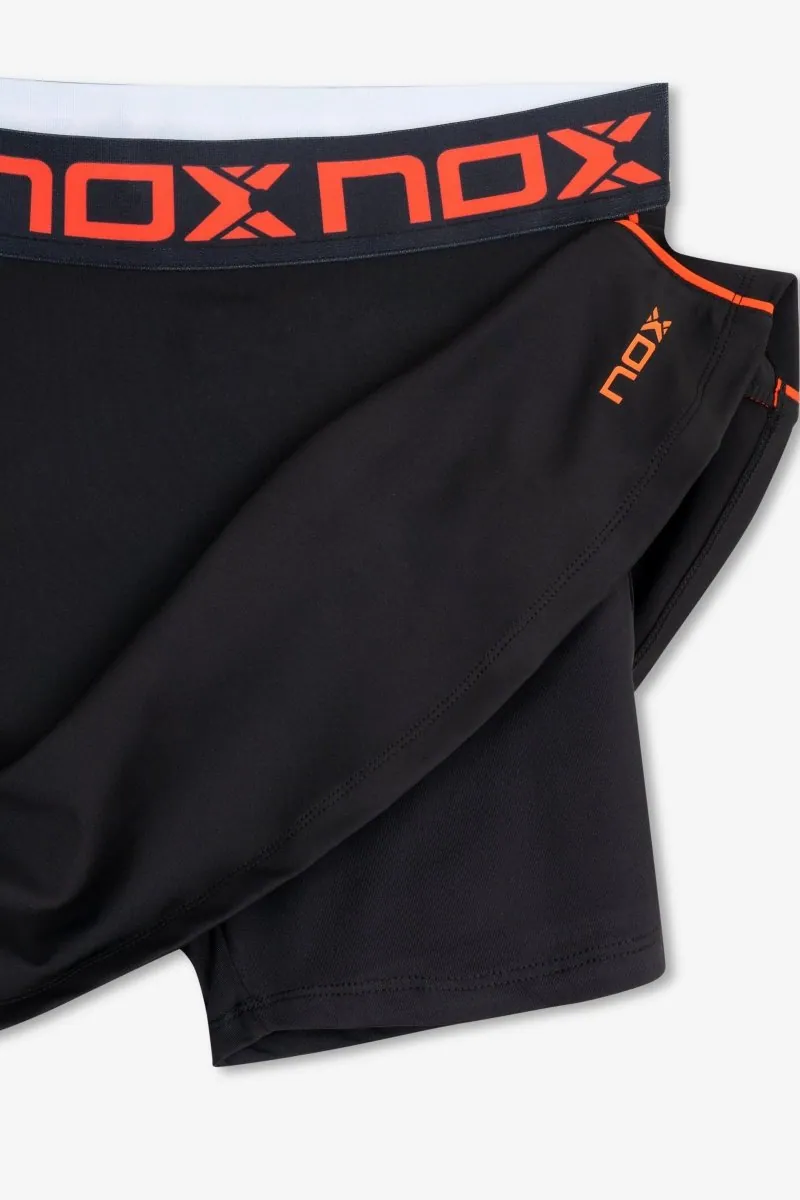 falda para mujer nox team black 3 Falda para Mujer Nox Team Black, detalle en uso